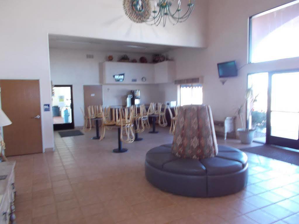 Rodeway Inn Gallup Exterior photo